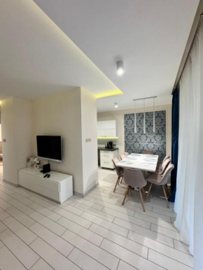 Beautiful & Modern Apartment Atlas Arena ZOO Parking